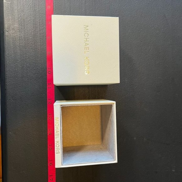 Luxury Empty Box Bundle x3  Tory Burch, Michael Kors, DIptyque - Picture 4 of 8